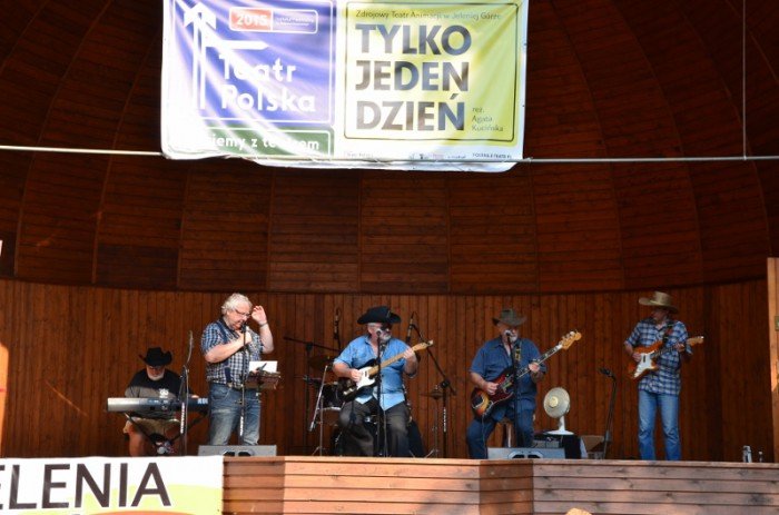country-w-parku-zdrojowym-foto-59299