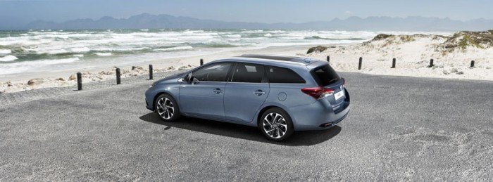 toyota-auris-kompakt-i-kombi-z-trzema-napedami-do-wyboru-59329