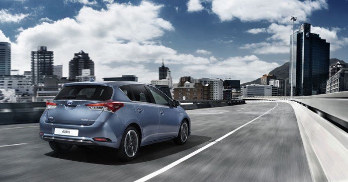 toyota-auris-kompakt-i-kombi-z-trzema-napedami-do-wyboru-59329