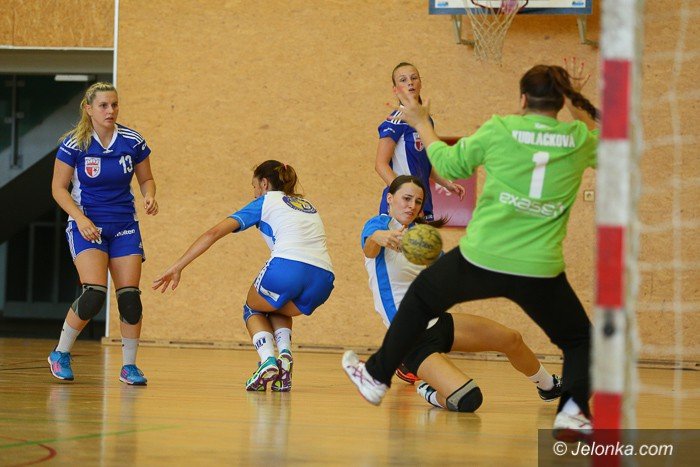 kpr-z-nowa-zawodniczka-pokona-slavie-praga-foto-59344