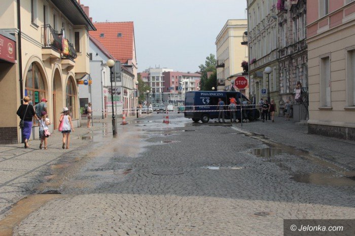 awaria-wodociagu-stoi-beczkowoz-foto-59360