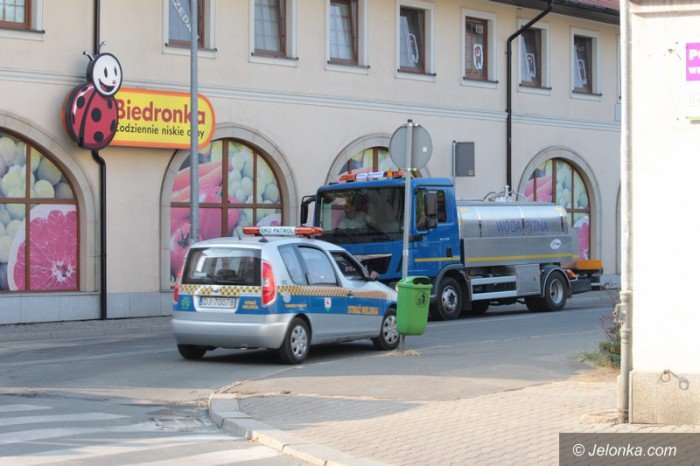awaria-wodociagu-stoi-beczkowoz-foto-59360