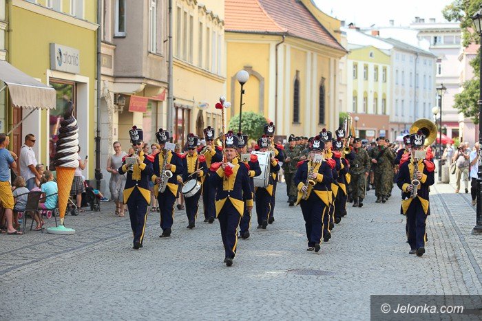 uroczyscie-w-dniu-swieta-wojska-polskiego-foto-59402