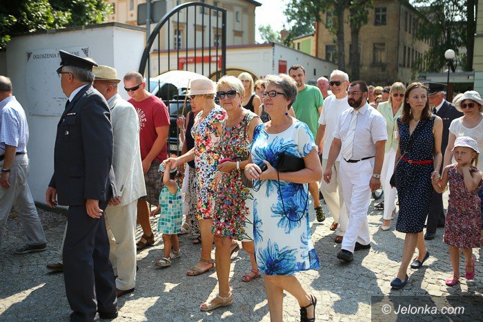 uroczyscie-w-dniu-swieta-wojska-polskiego-foto-59402