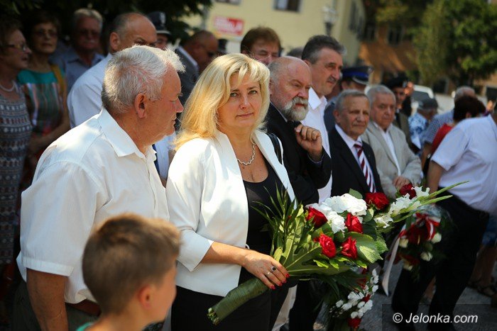 uroczyscie-w-dniu-swieta-wojska-polskiego-foto-59402