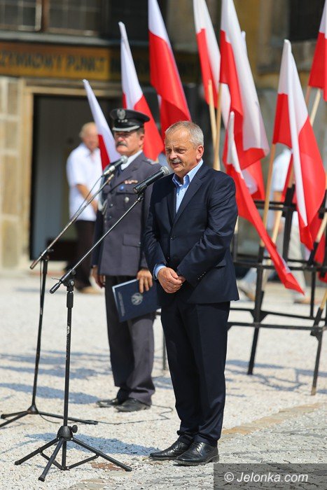 uroczyscie-w-dniu-swieta-wojska-polskiego-foto-59402