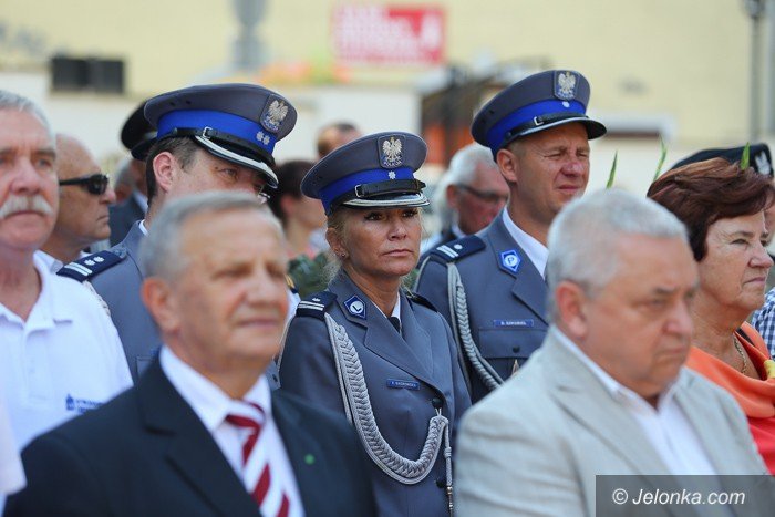 uroczyscie-w-dniu-swieta-wojska-polskiego-foto-59402