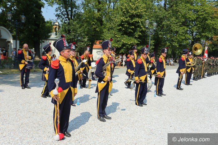 uroczyscie-w-dniu-swieta-wojska-polskiego-foto-59402