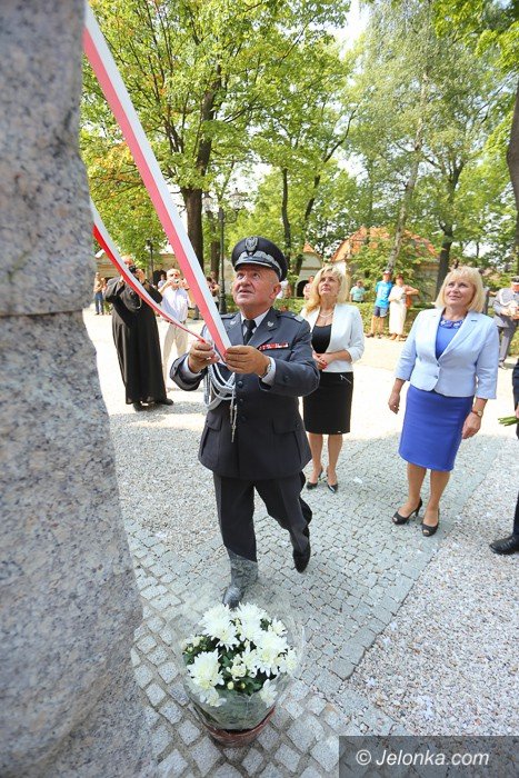 uroczyscie-w-dniu-swieta-wojska-polskiego-foto-59402