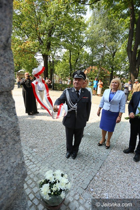 uroczyscie-w-dniu-swieta-wojska-polskiego-foto-59402