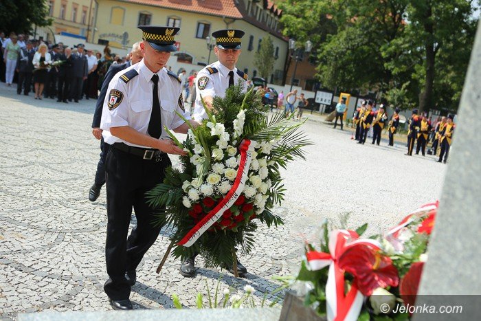 uroczyscie-w-dniu-swieta-wojska-polskiego-foto-59402