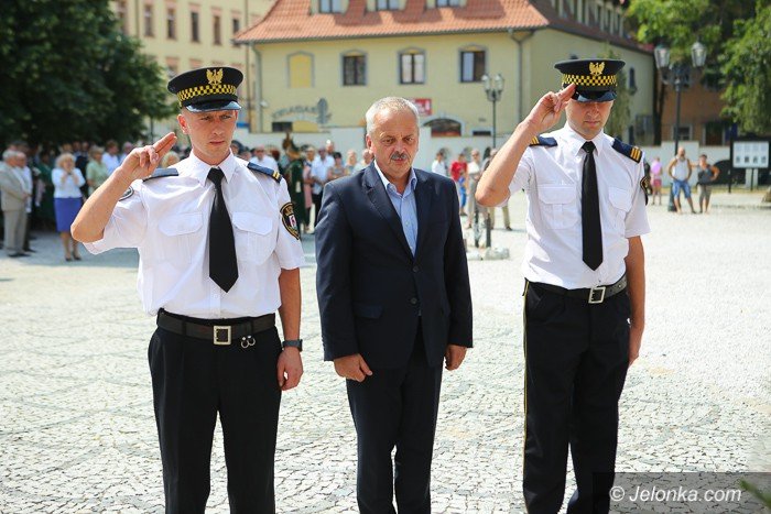 uroczyscie-w-dniu-swieta-wojska-polskiego-foto-59402