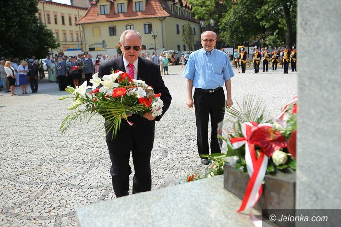 uroczyscie-w-dniu-swieta-wojska-polskiego-foto-59402