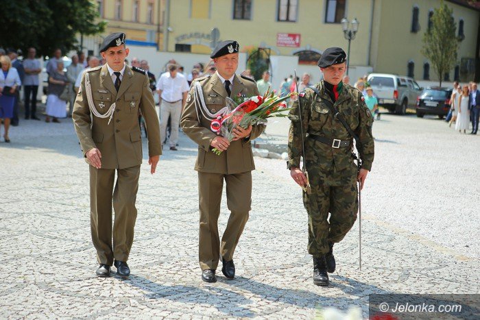 uroczyscie-w-dniu-swieta-wojska-polskiego-foto-59402