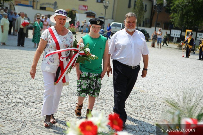 uroczyscie-w-dniu-swieta-wojska-polskiego-foto-59402