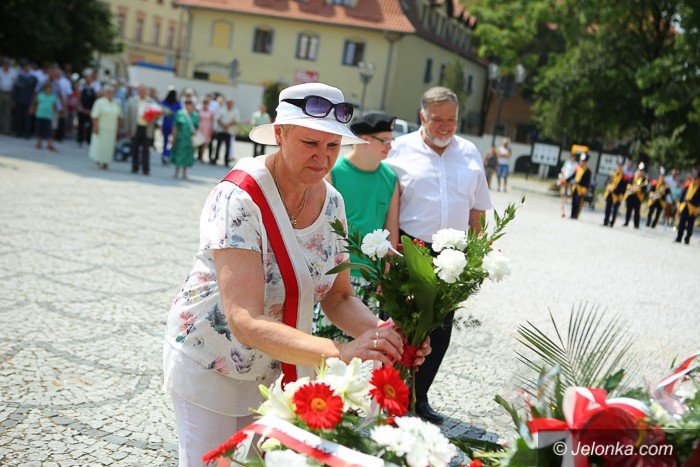 uroczyscie-w-dniu-swieta-wojska-polskiego-foto-59402