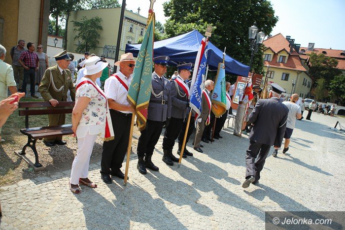 uroczyscie-w-dniu-swieta-wojska-polskiego-foto-59402