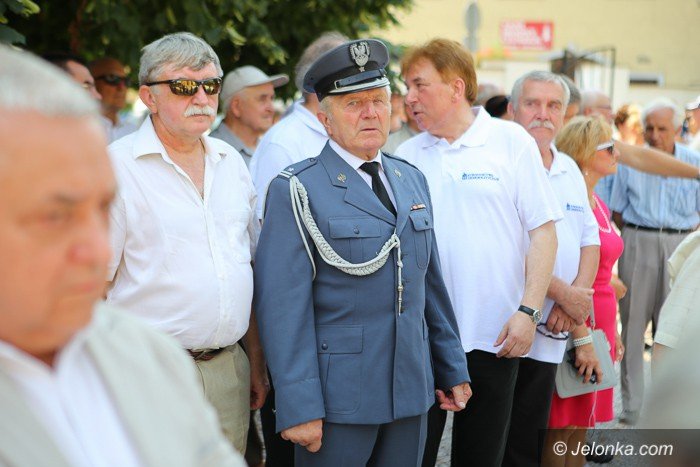 uroczyscie-w-dniu-swieta-wojska-polskiego-foto-59402