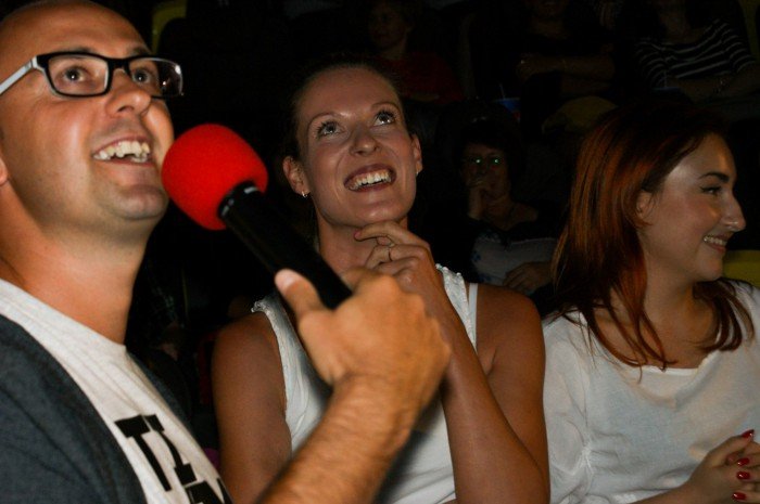 salwy-smiechu-w-kinie-kobiet-foto-59579