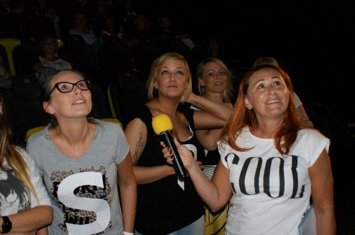 salwy-smiechu-w-kinie-kobiet-foto-59579