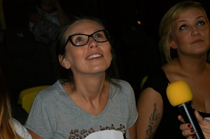 salwy-smiechu-w-kinie-kobiet-foto-59579
