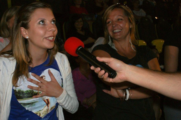 salwy-smiechu-w-kinie-kobiet-foto-59579