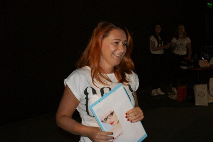 salwy-smiechu-w-kinie-kobiet-foto-59579