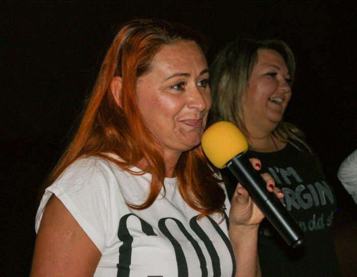 salwy-smiechu-w-kinie-kobiet-foto-59579