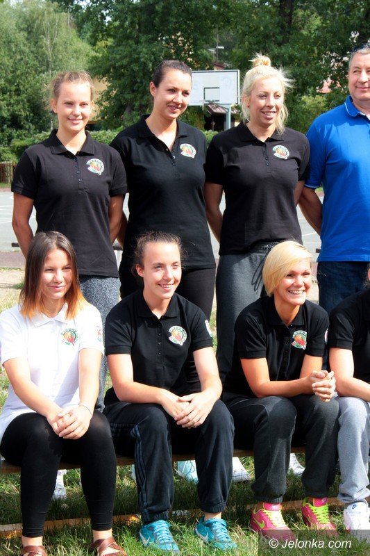 koszykarki-karkonoszy-gotowe-do-gry-foto-59581