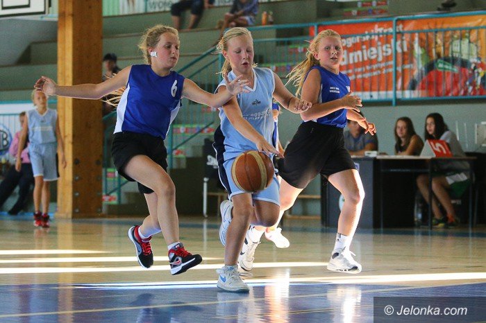 dziewczynki-walczyy-w-turnieju-jelonek-cup-foto-59630