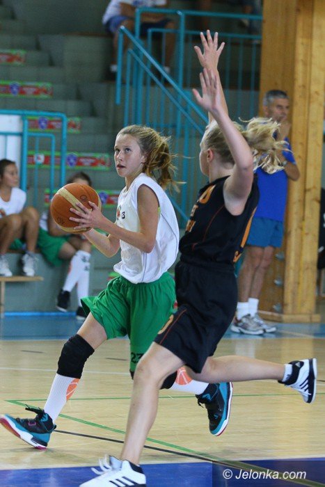 dziewczynki-walczyy-w-turnieju-jelonek-cup-foto-59630