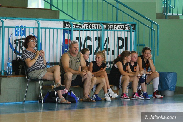 dziewczynki-walczyy-w-turnieju-jelonek-cup-foto-59630
