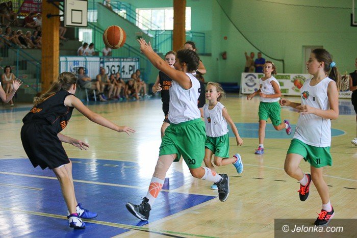 dziewczynki-walczyy-w-turnieju-jelonek-cup-foto-59630