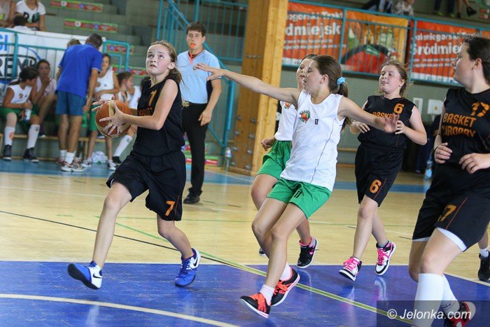 dziewczynki-walczyy-w-turnieju-jelonek-cup-foto-59630