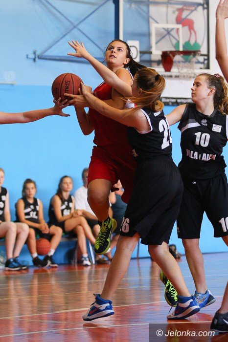 dziewczynki-walczyy-w-turnieju-jelonek-cup-foto-59630