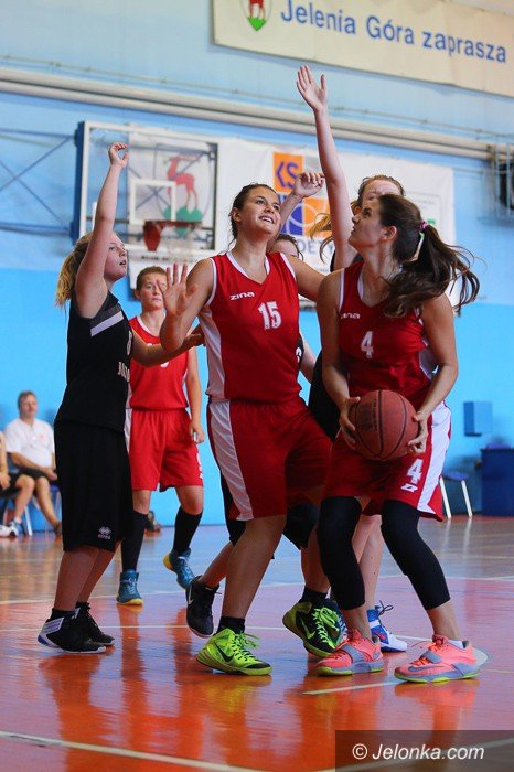 dziewczynki-walczyy-w-turnieju-jelonek-cup-foto-59630