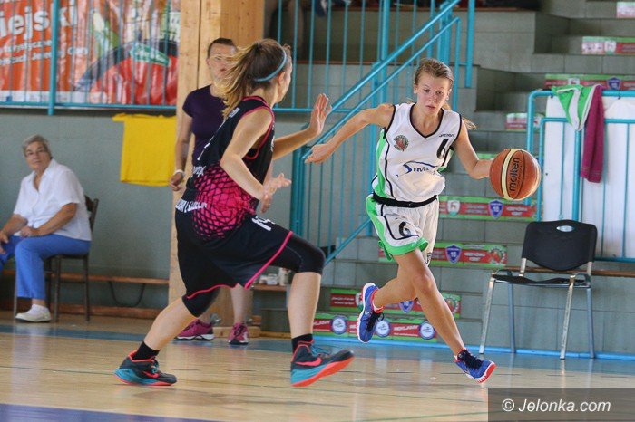 dziewczynki-walczyy-w-turnieju-jelonek-cup-foto-59630