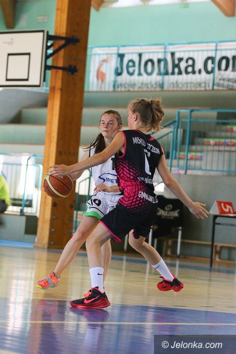 dziewczynki-walczyy-w-turnieju-jelonek-cup-foto-59630