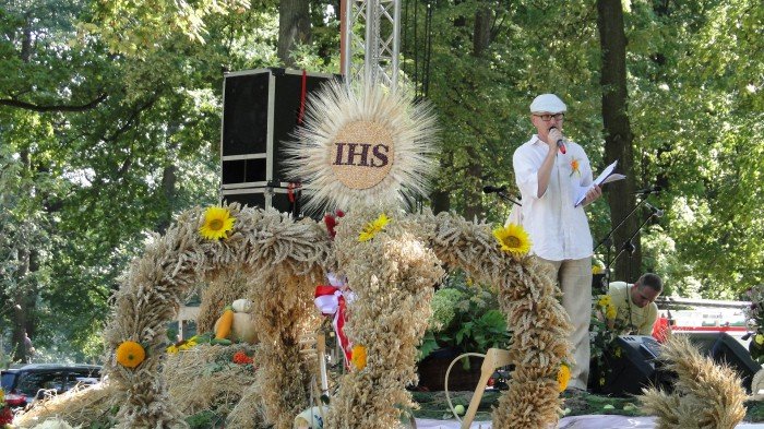 dozynki-gminne-w-mysakowicach-foto-59669