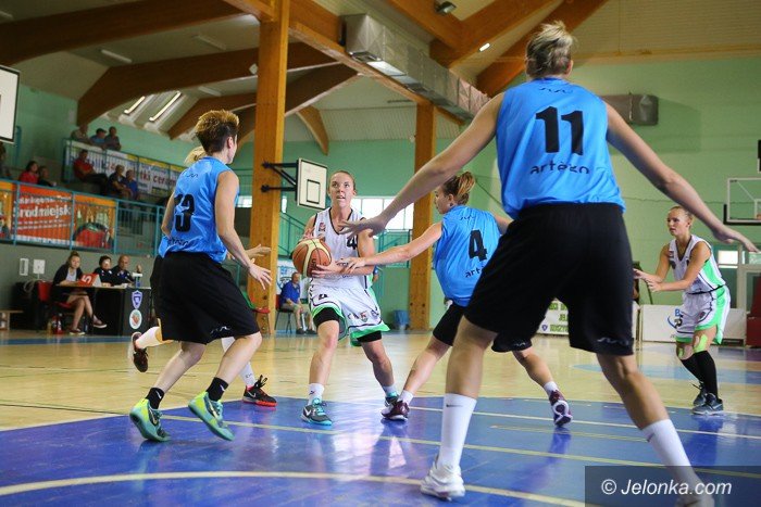 gwiazdy-zenskiej-koszykowki-rozpoczey-zmagania-foto-59677