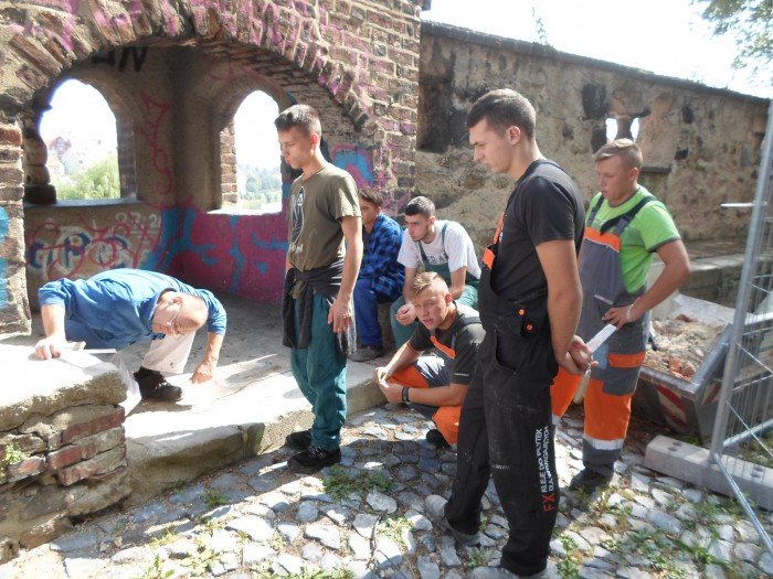 uczniowie-z-mechanika-na-zagranicznym-stazu-foto-59692