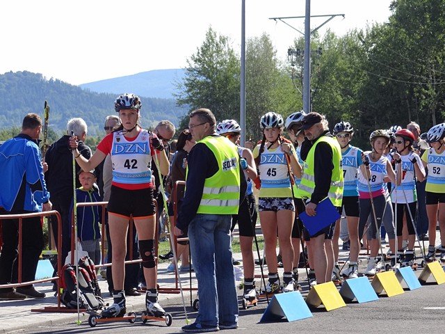 w-sobieszowie-scigali-sie-na-nartorolkach-foto-59727