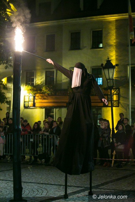 apokaliptyczna-wizja-tragedii-szekspira-w-deszczu-foto-59751