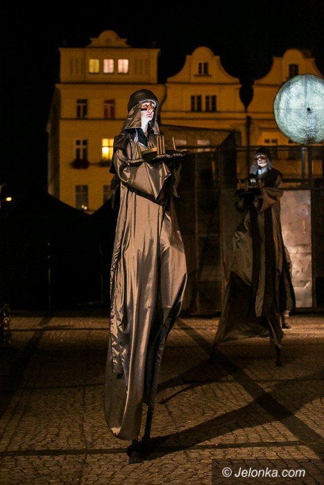 apokaliptyczna-wizja-tragedii-szekspira-w-deszczu-foto-59751