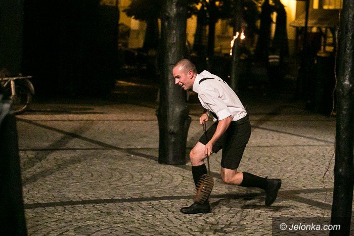 apokaliptyczna-wizja-tragedii-szekspira-w-deszczu-foto-59751