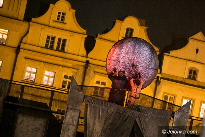 apokaliptyczna-wizja-tragedii-szekspira-w-deszczu-foto-59751