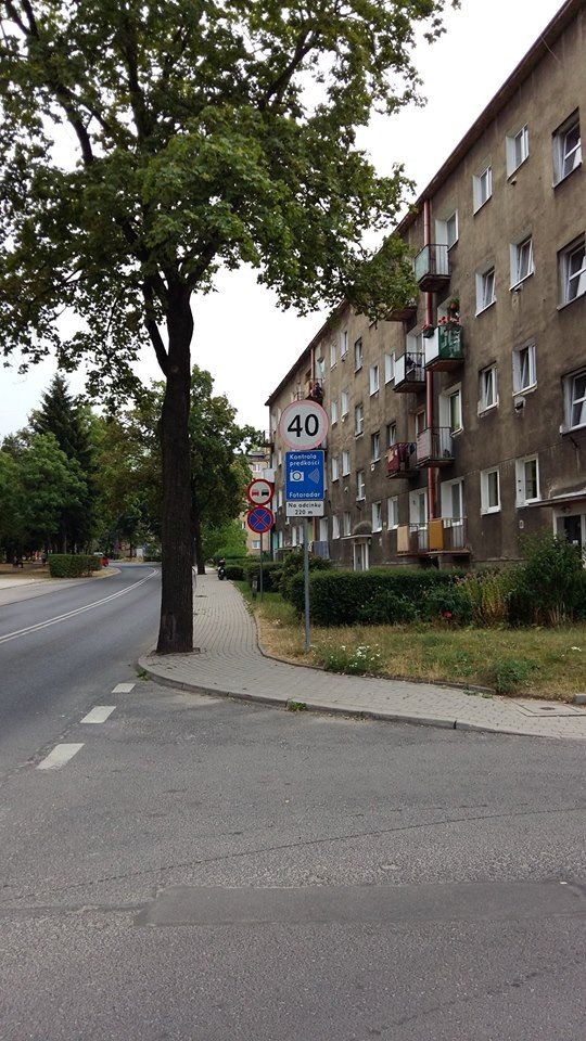 skrzyzowanie-poczeka-na-doswietlenie-foto-59843