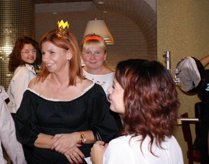 zjazd-koronowanych-gow-w-kinie-helios-59899