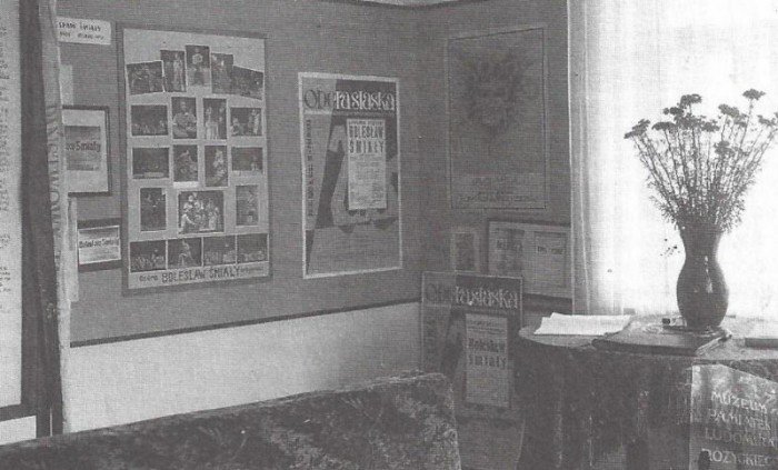 Sala ekspozycyna w Willi Pan Twardowski w Zachełmiu, lata 80. XX wieku. Fot. Henryk Szoka