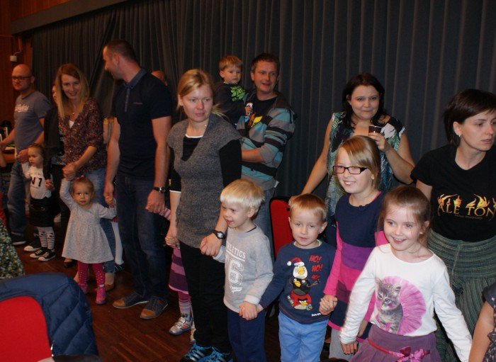 dzieci-odkryway-w-muflonie-tajemnice-cywilizacji-foto-60084